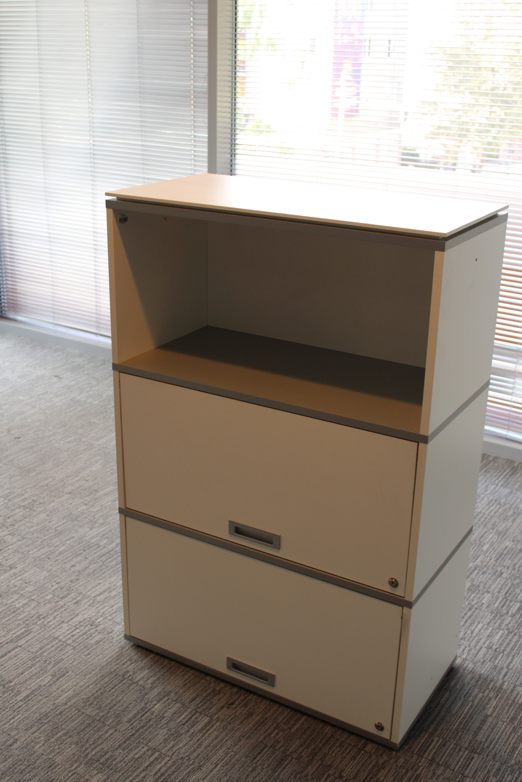 Irattartó szekrény 1