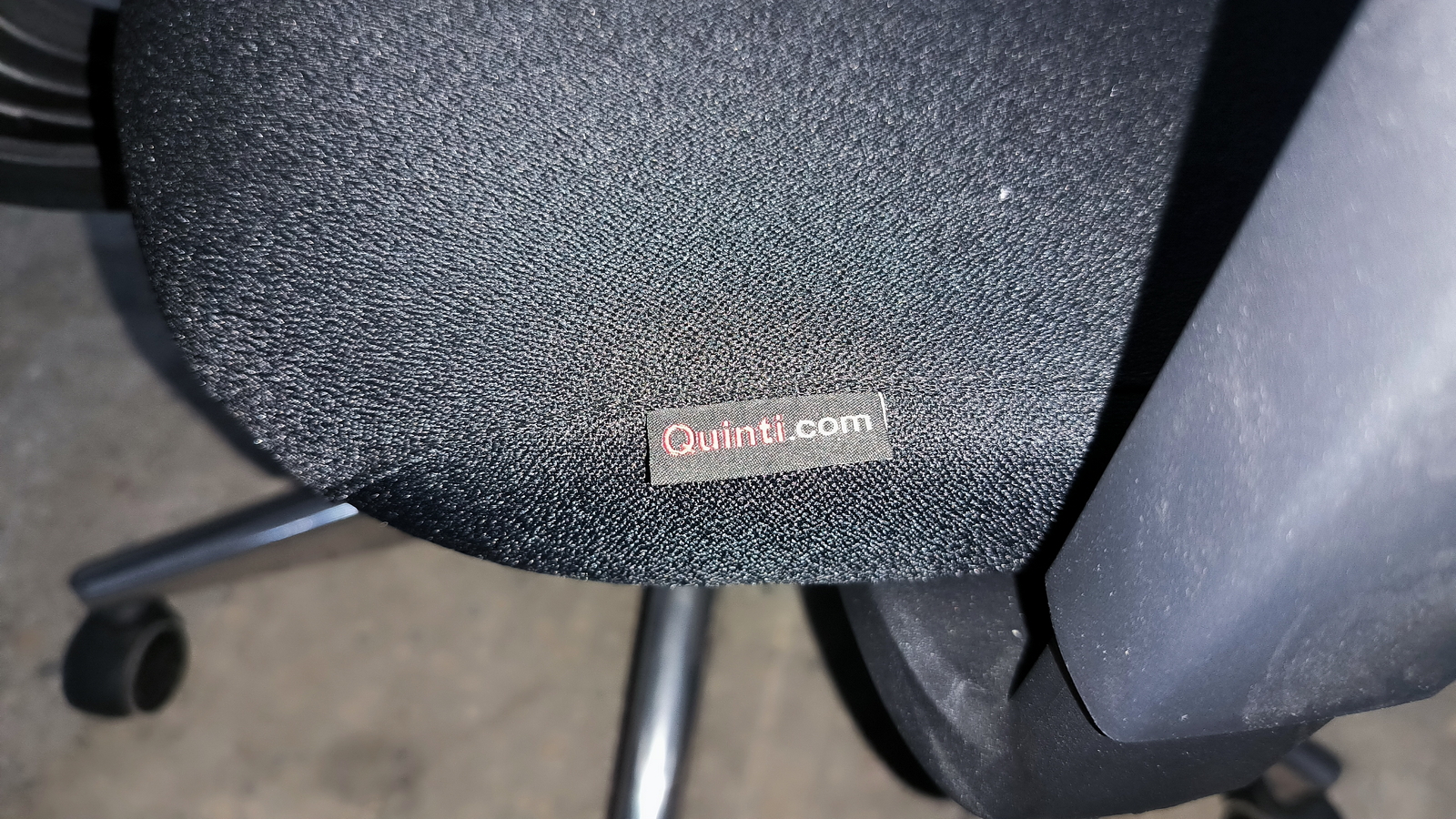 Irodai szék (Quinti-ezüst lábbal) 3