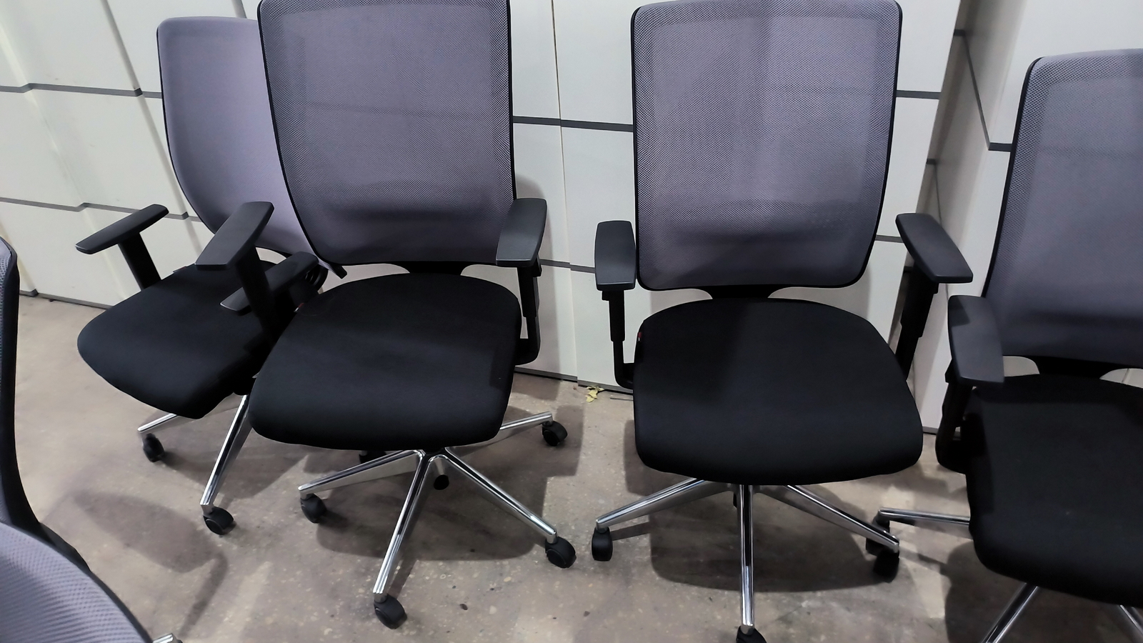 Irodai szék (Quinti-ezüst lábbal) 6