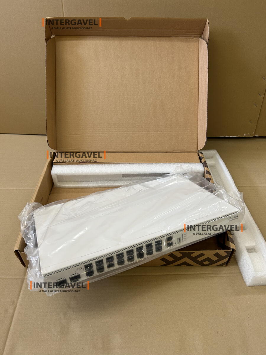 Mikrotik CRS518-16XS-2Q+RM switch