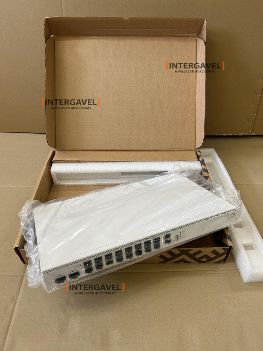 Mikrotik CRS518-16XS-2Q+RM switch