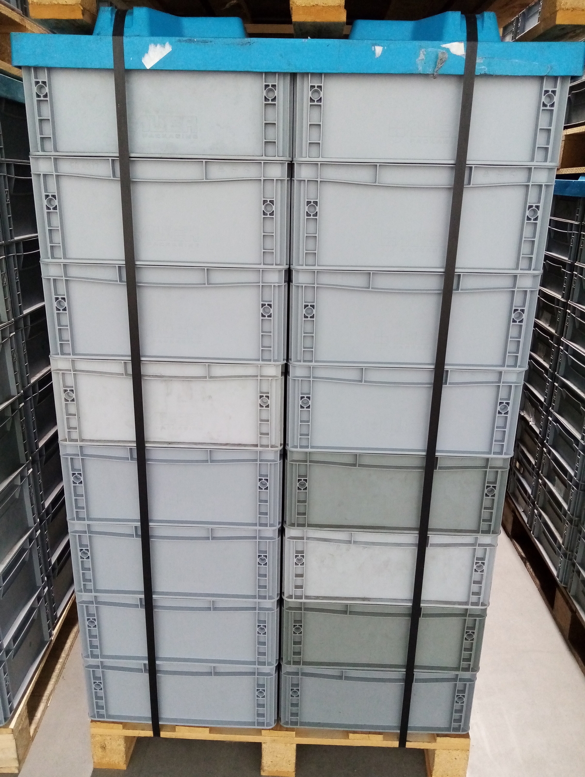 Láda (Auer-szürke) 4