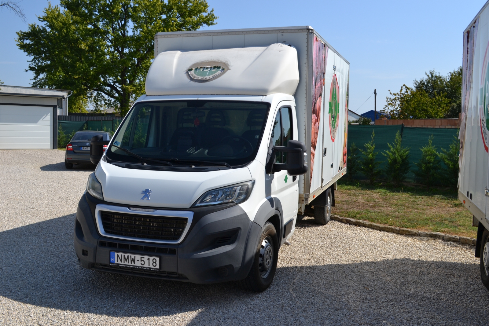 Peugeot Boxer mozgóboltos autó 2