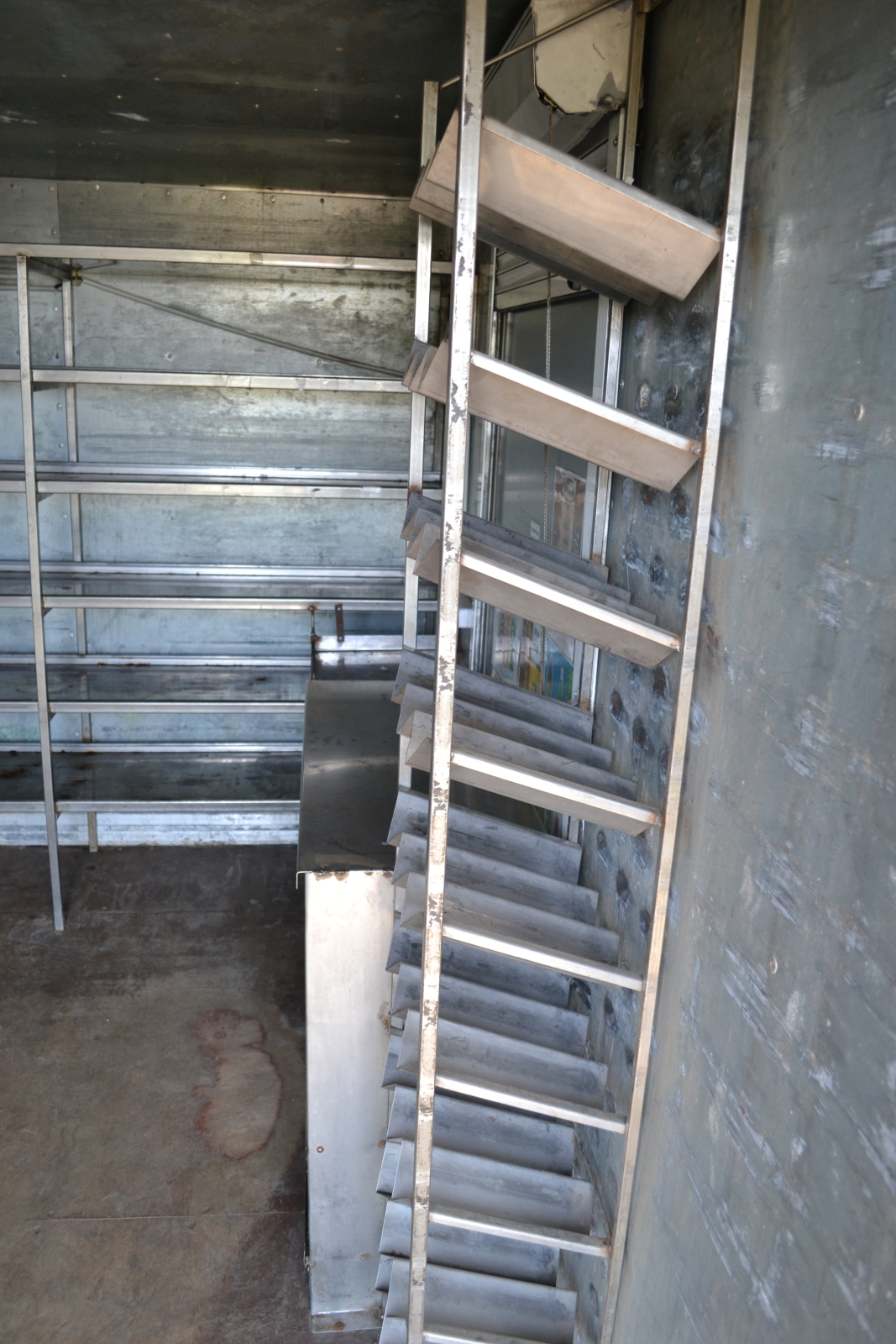 Peugeot Boxer mozgóboltos autó 25