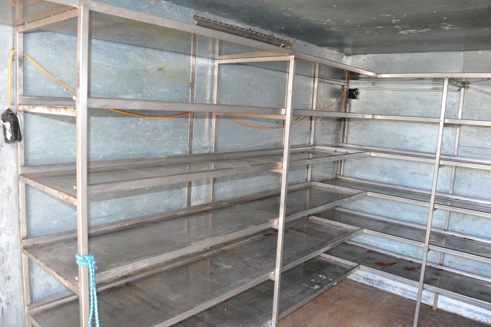 Peugeot Boxer mozgóboltos autó 27