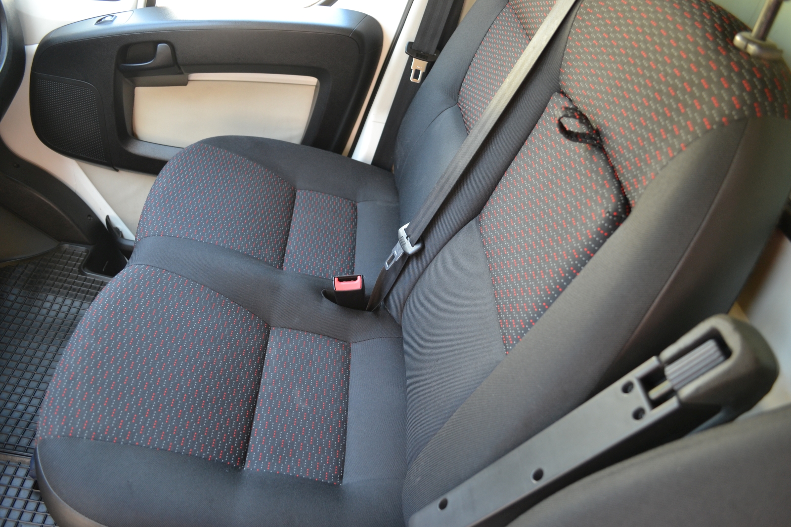 Peugeot Boxer mozgóboltos autó 20