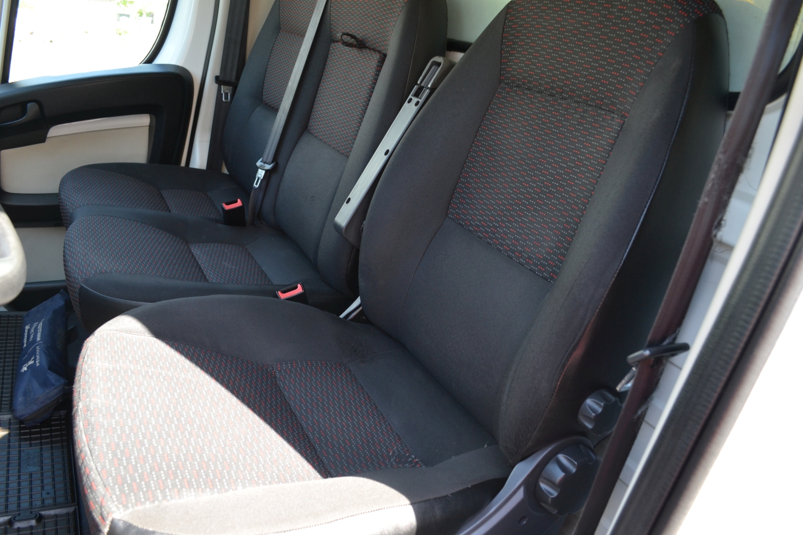 Peugeot Boxer mozgóboltos autó 21