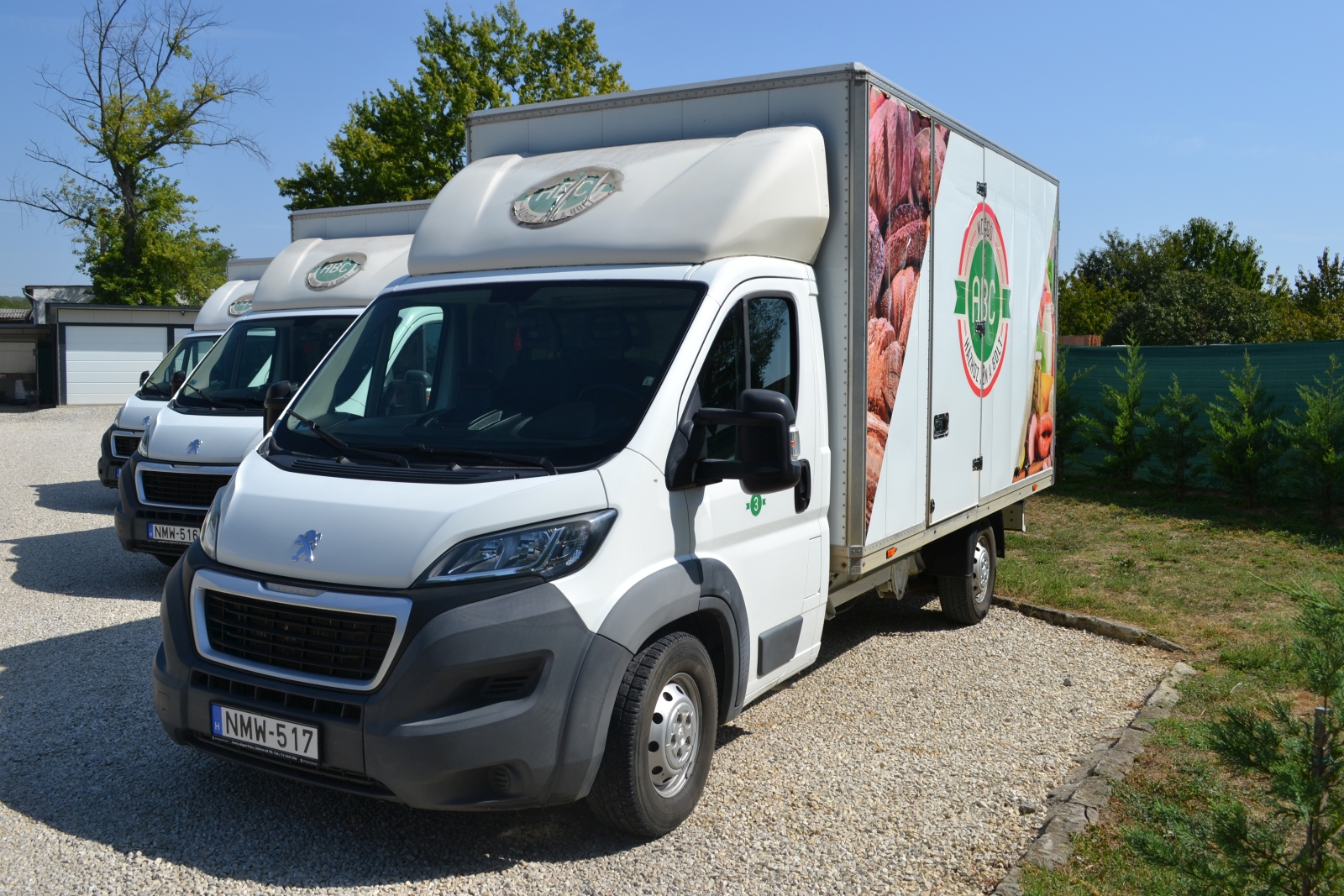 Peugeot Boxer mozgóboltos autó 2