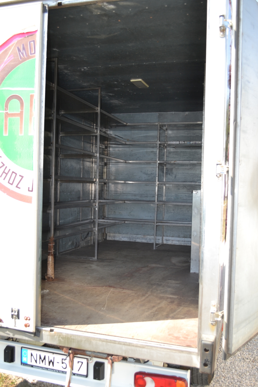 Peugeot Boxer mozgóboltos autó 30