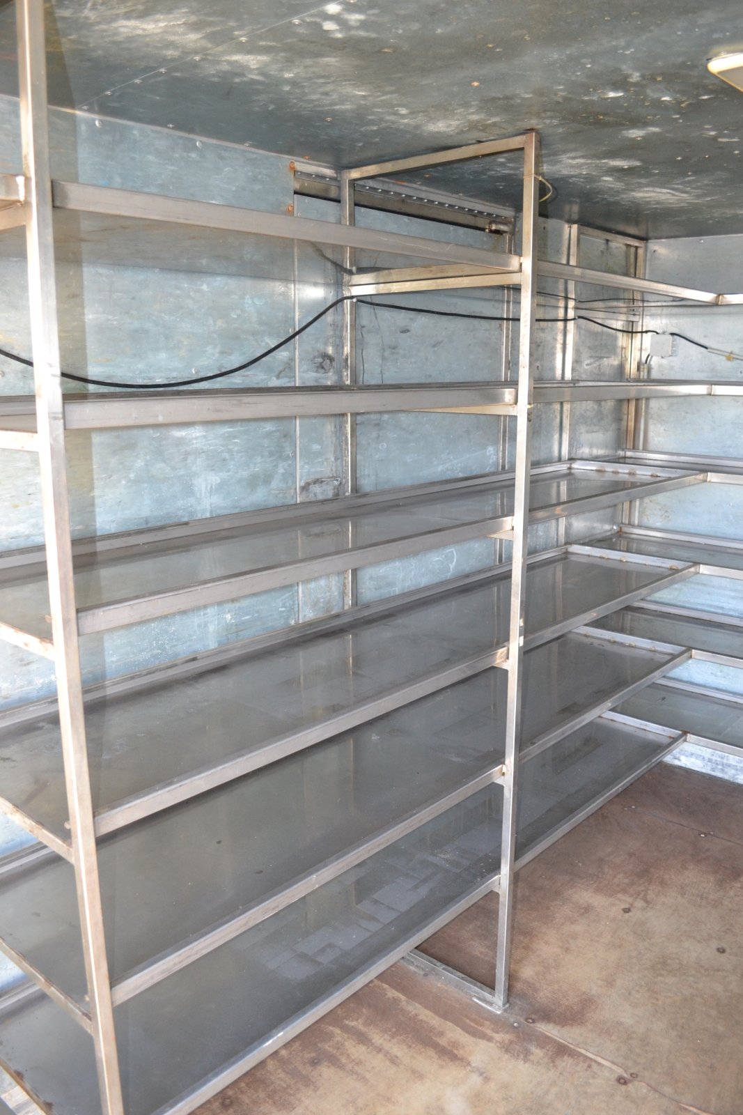 Peugeot Boxer mozgóboltos autó 32