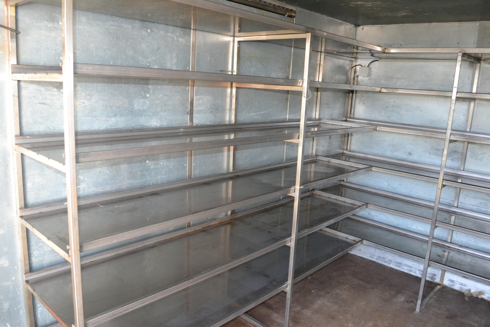 Peugeot Boxer mozgóboltos autó 41