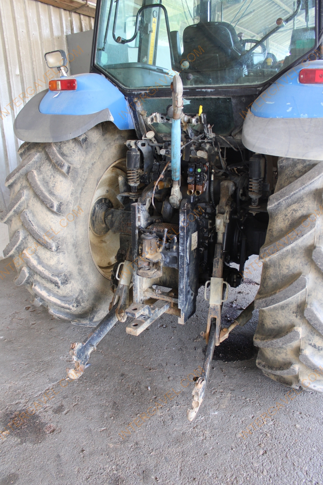 Traktor-New Holland 14