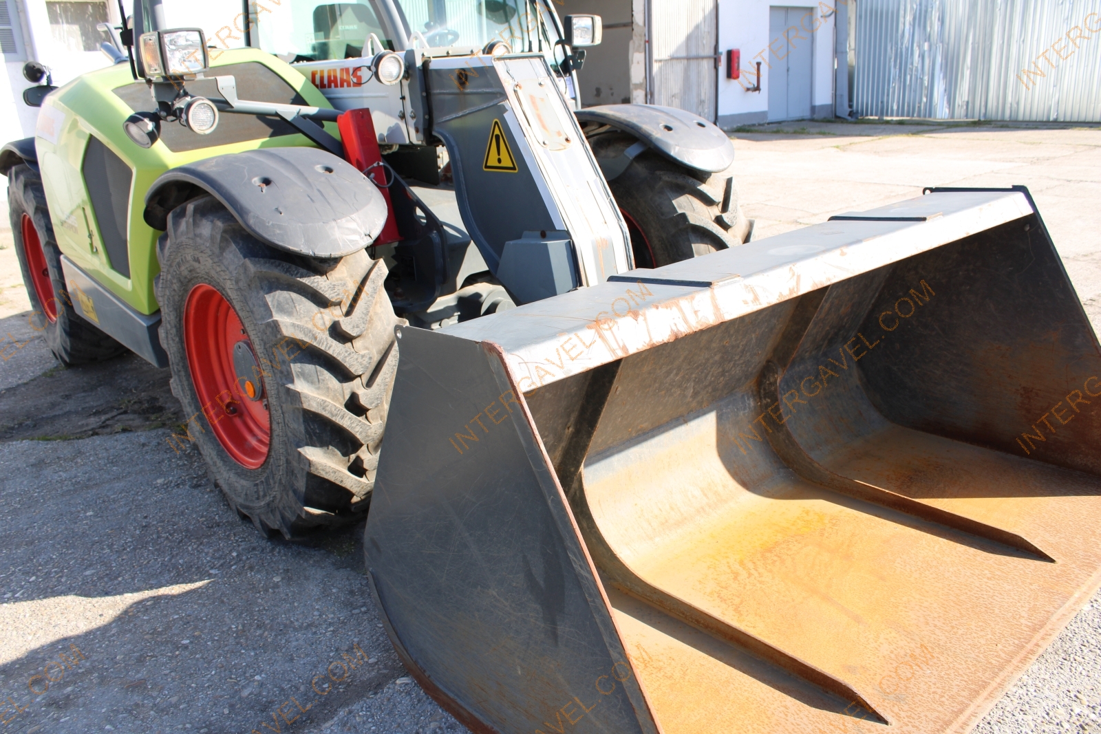 Teleszkópos rakodó - Claas 10