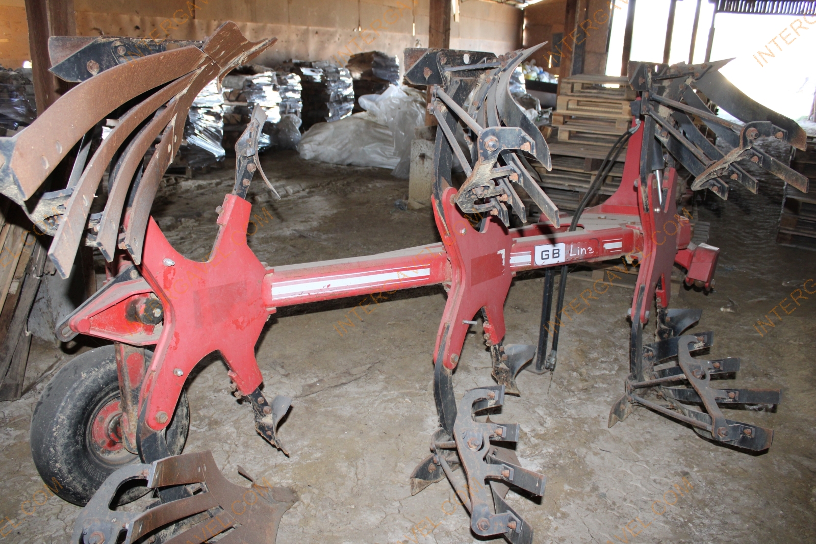 Váltvaforgató eke - GB 13