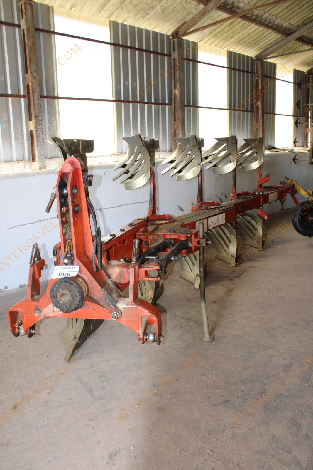 Váltvaforgató eke - GB 2