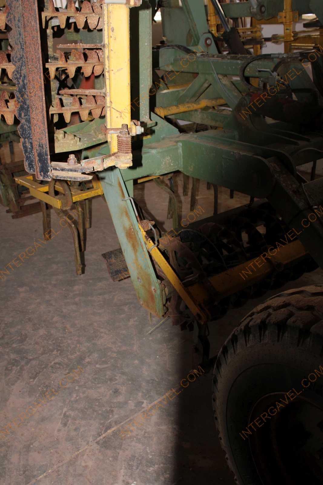 Kombinátor - Framest 9