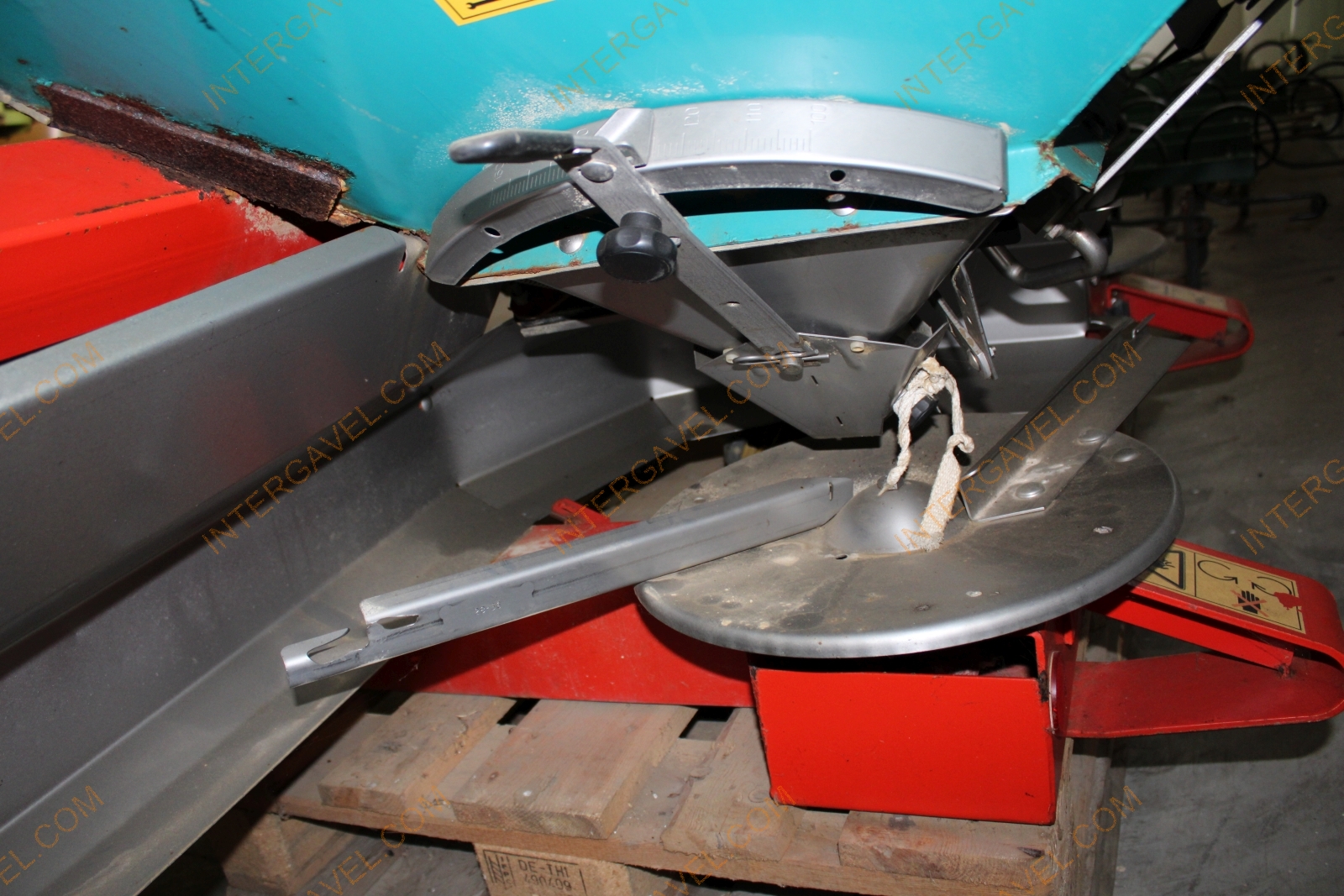 Műtrágyaszóró - Sulky 6