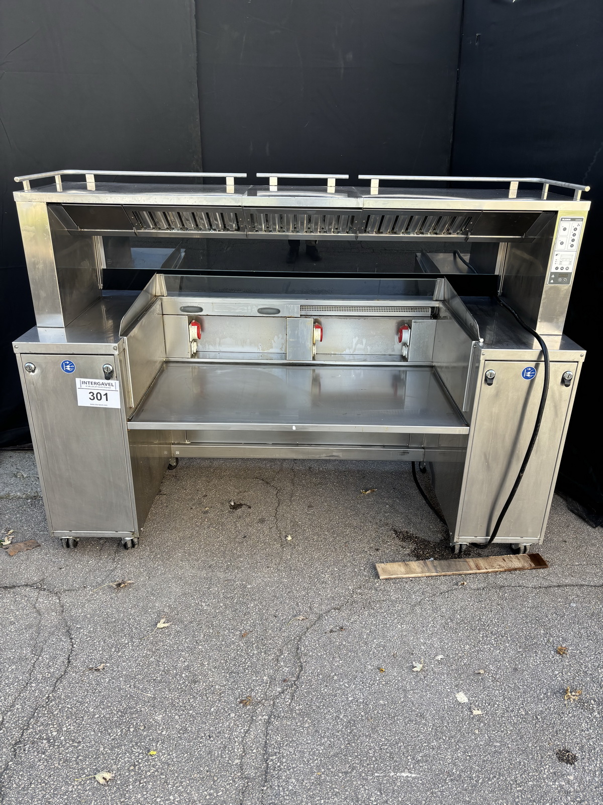 Mobil főzőállomás elszívással