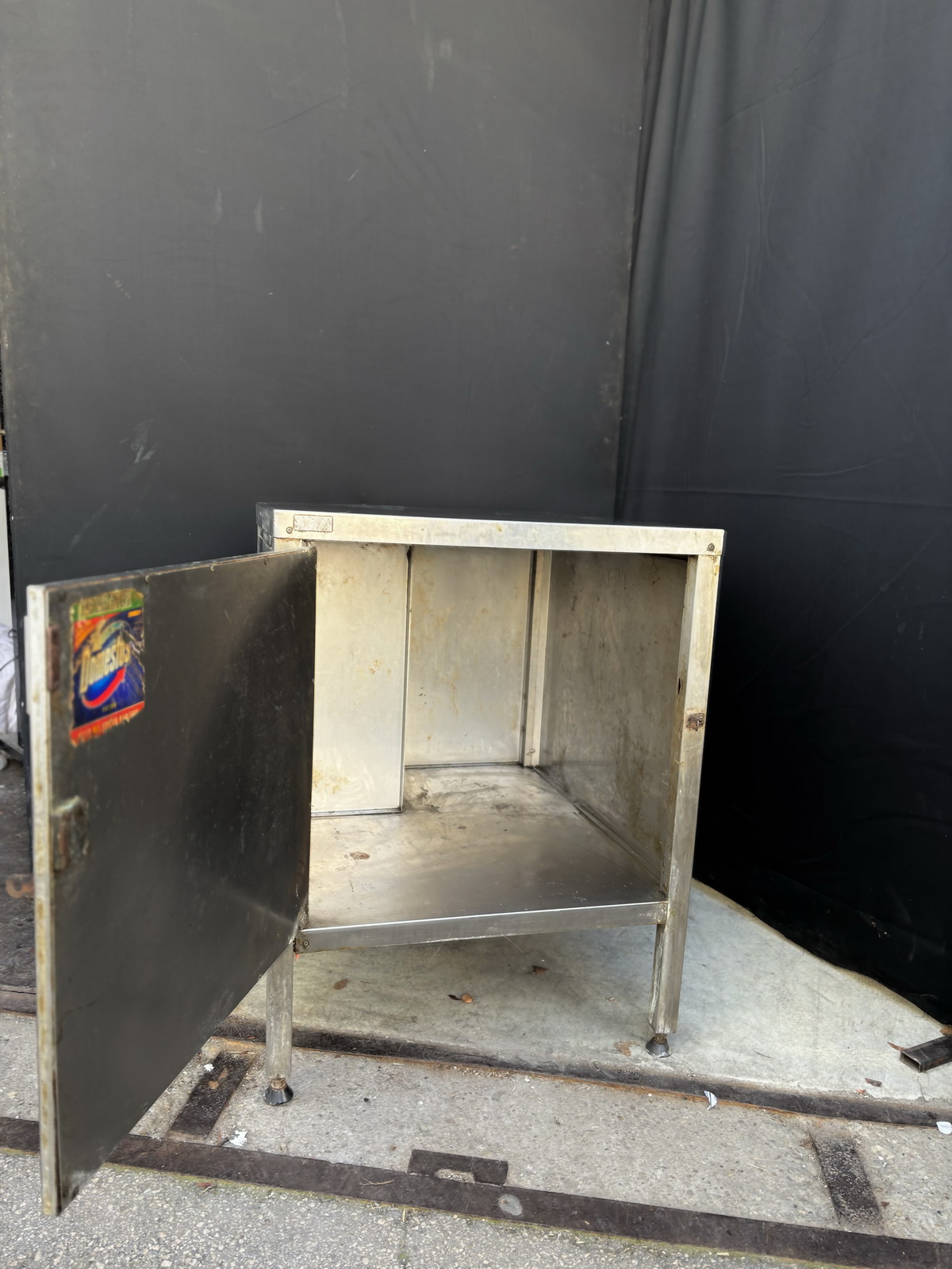 Rozsdamentes szekrény 3