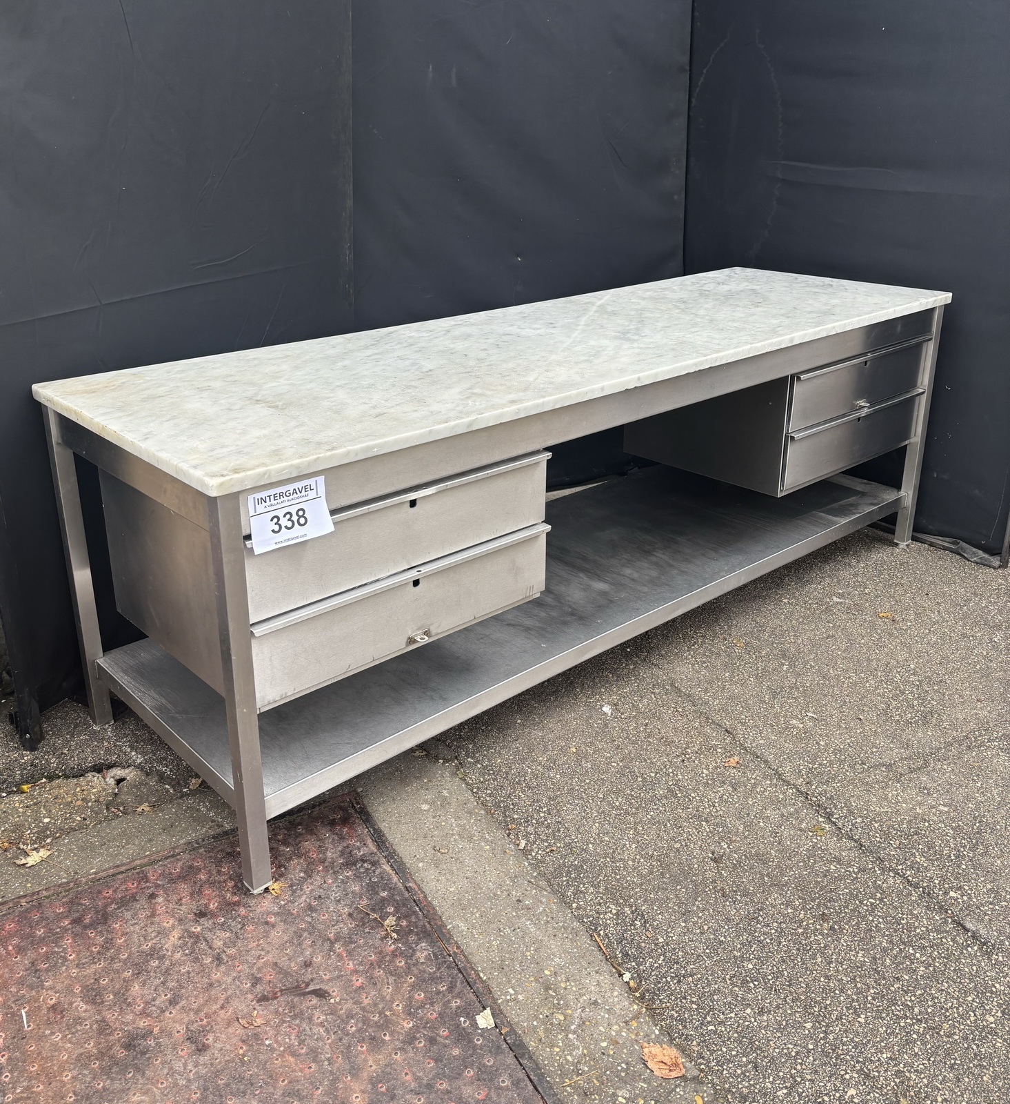 Márvány pult fiókokkal 2