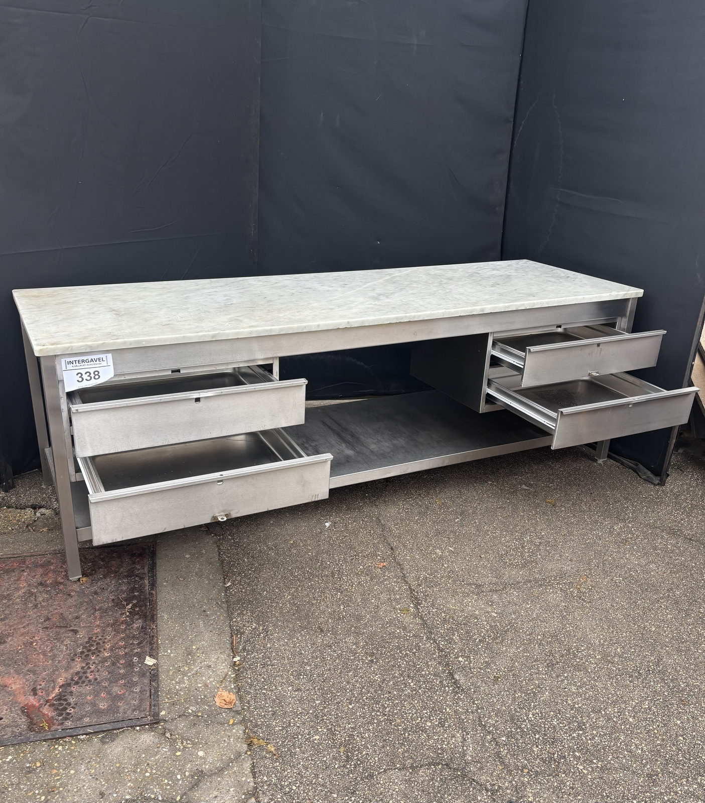 Márvány pult fiókokkal 3