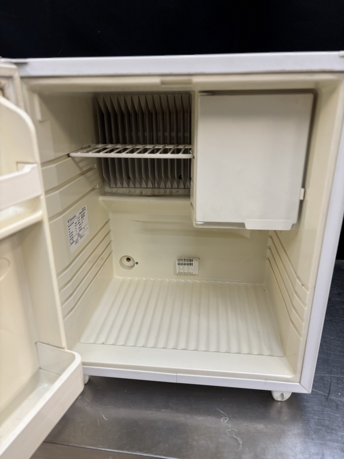 Minibár ( abszorpciós ) 3