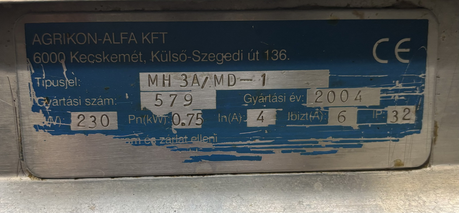 Hűtött munkaasztal átadóval 3