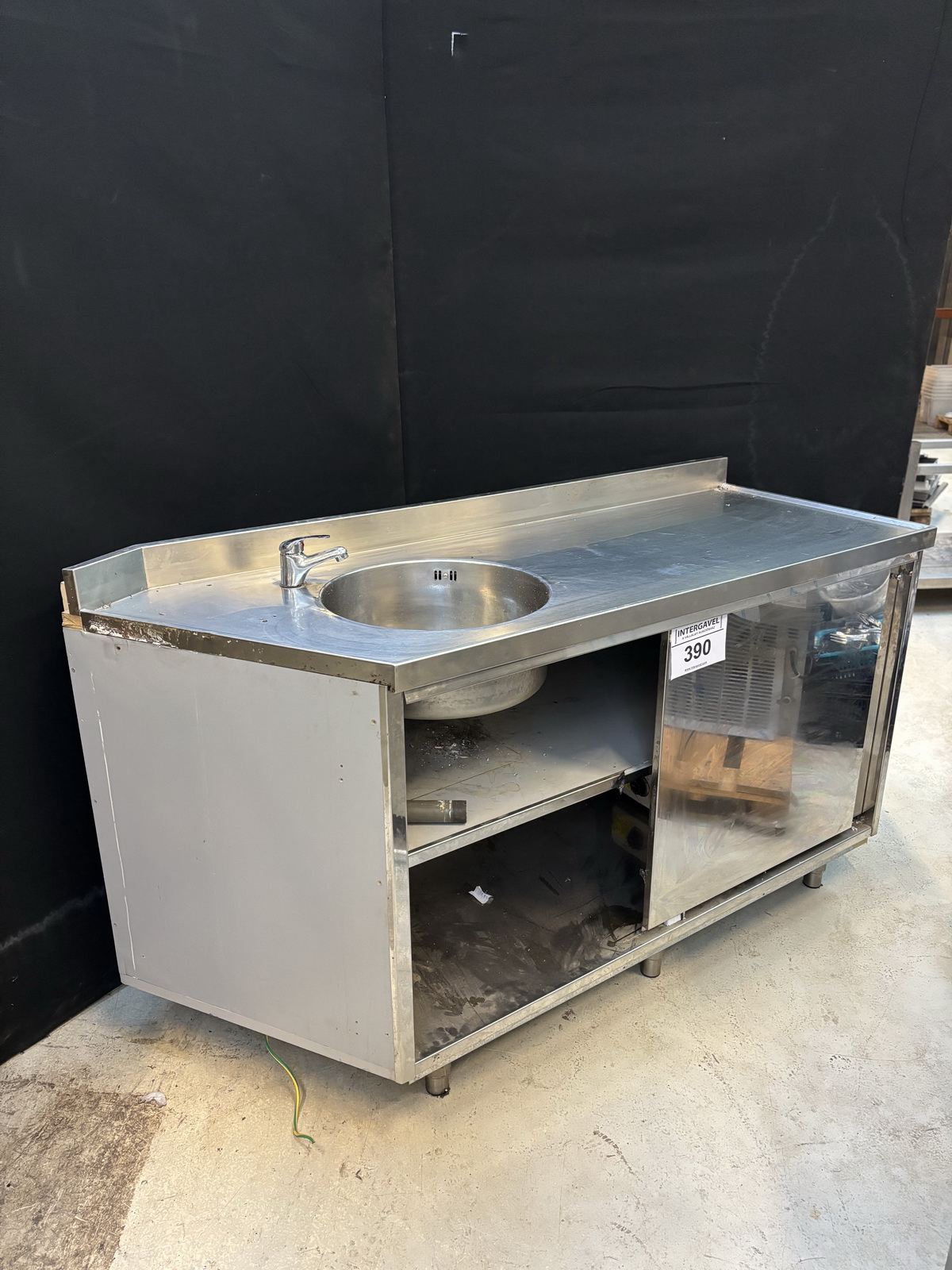 Rozsdamentes pult mosogatókagylóval 3