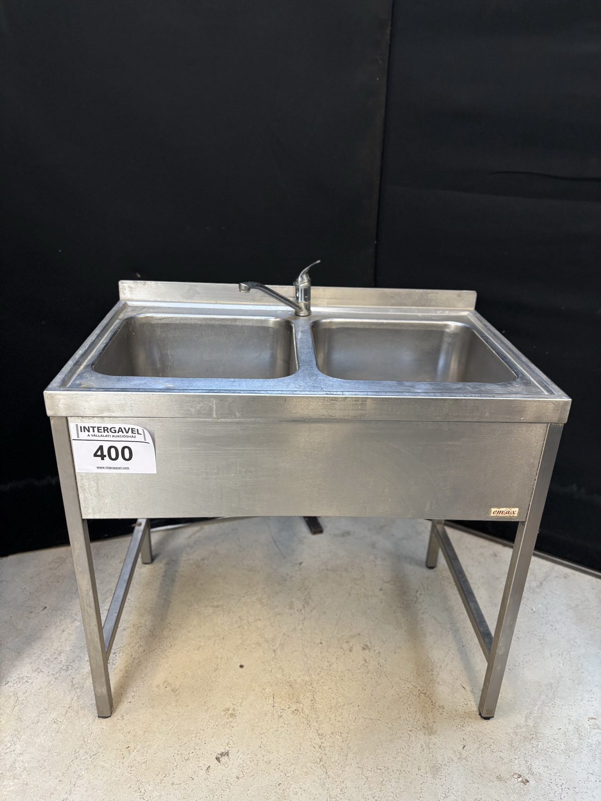 Kétmedencés mosogató