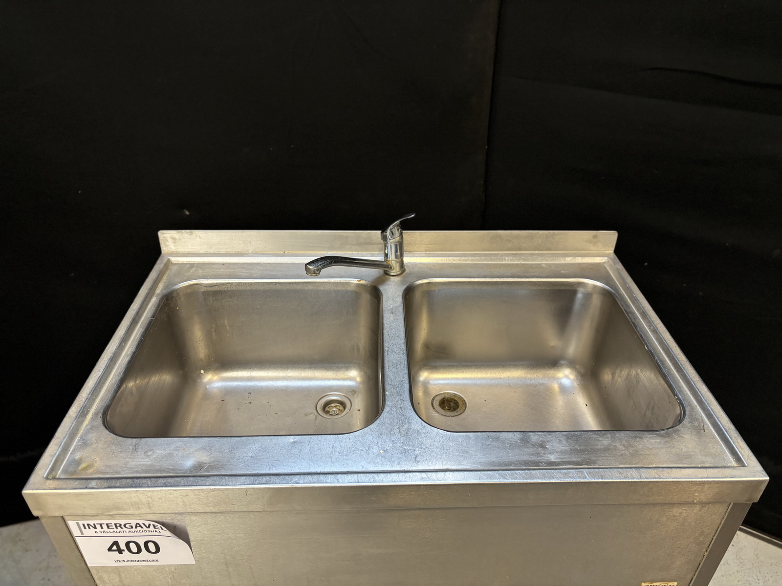 Kétmedencés mosogató 3