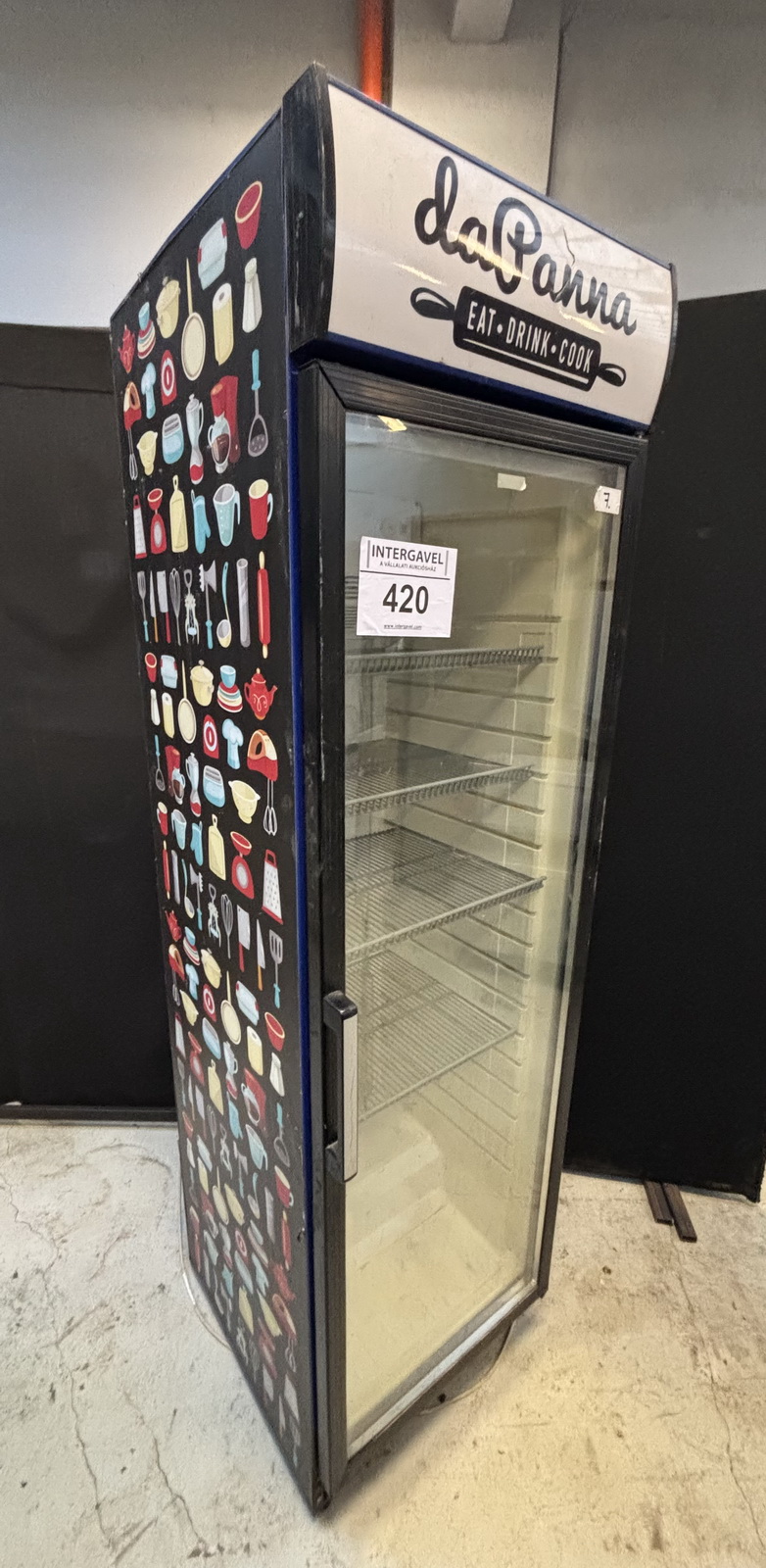 Üvegajtós hűtő 2