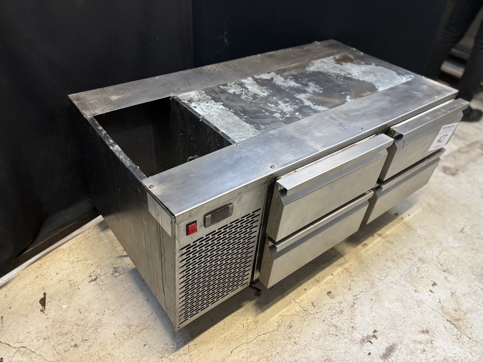 Hűtött munkaasztal   3