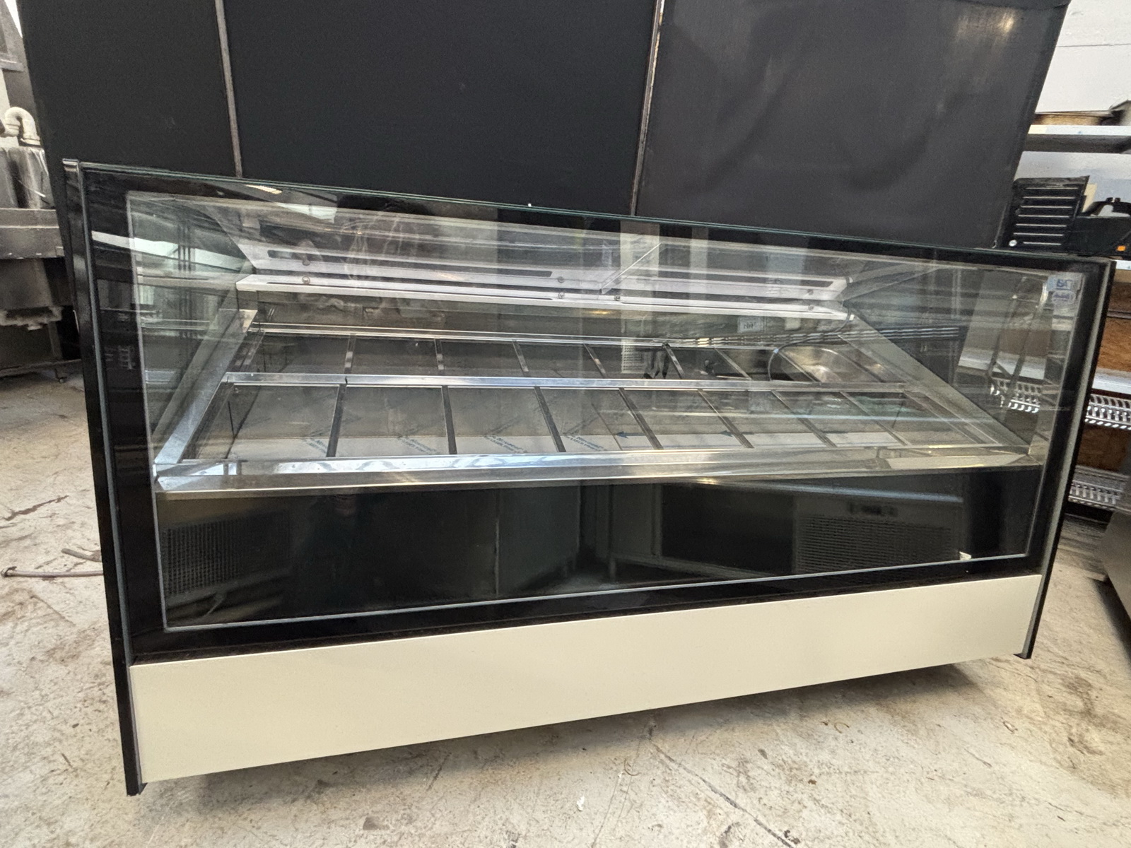 Fagylaltos hűtőpult