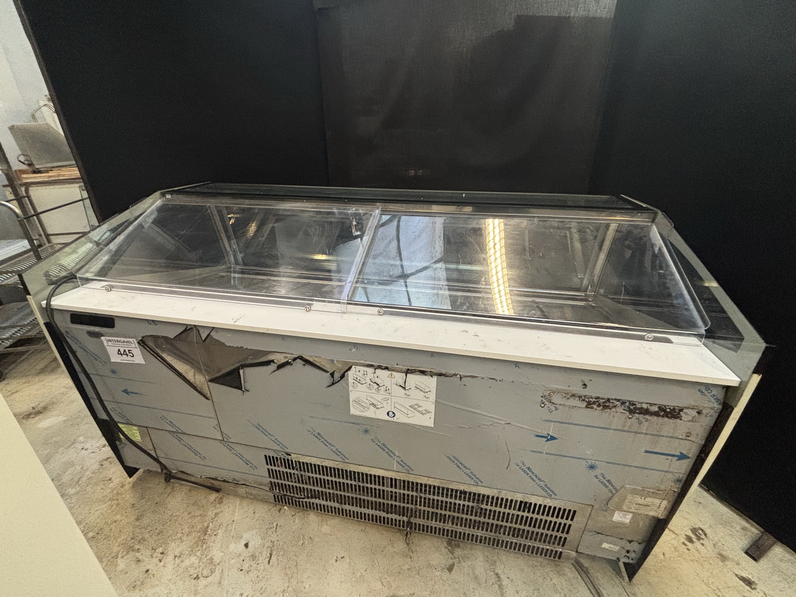 Fagylaltos hűtőpult 4