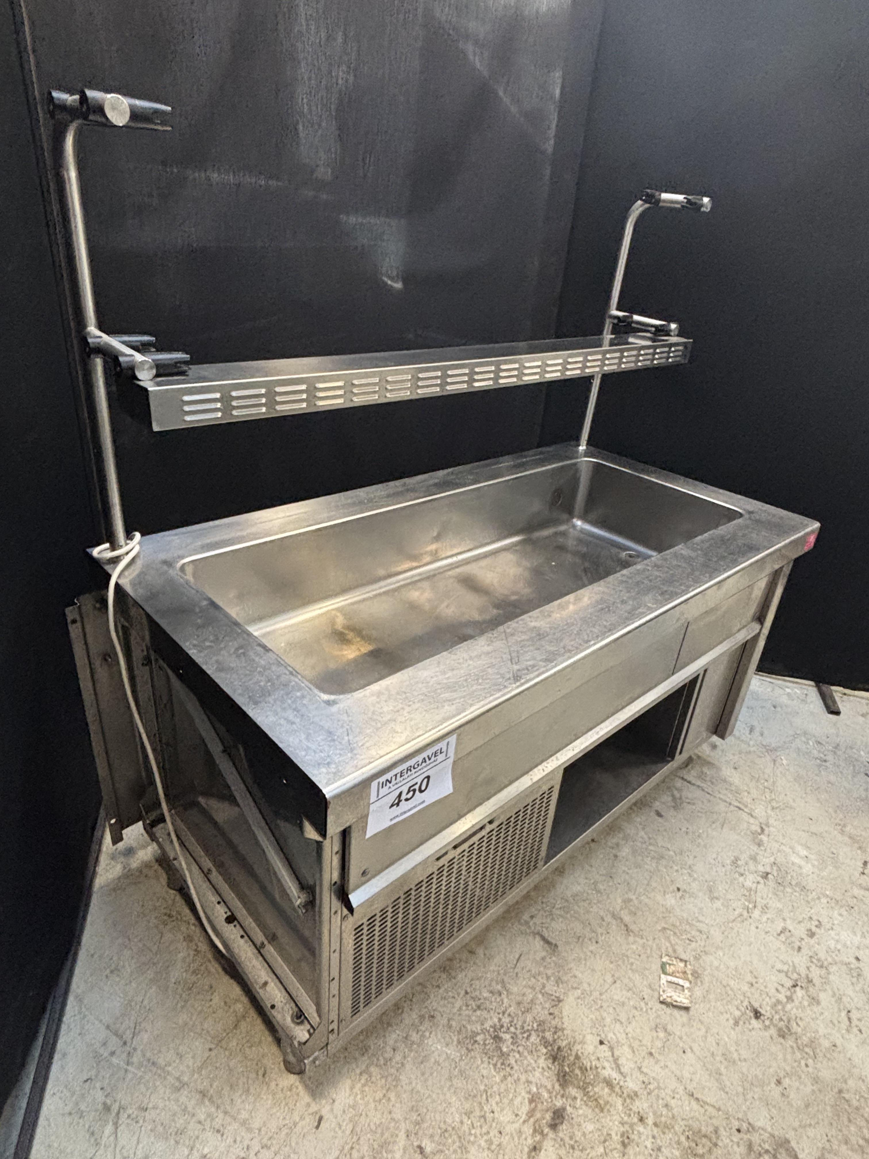 Melegentartó pult 2