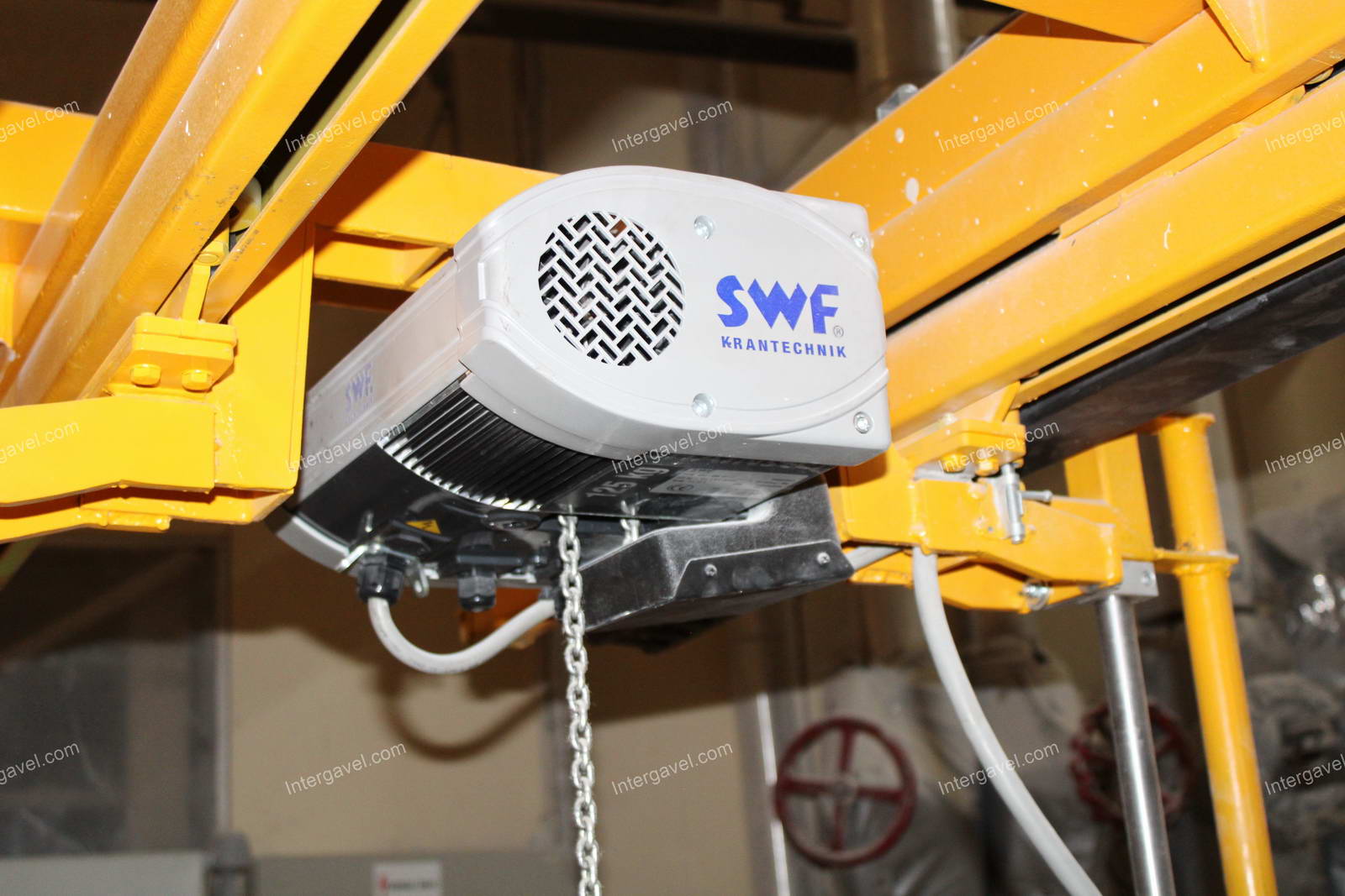 Emelő berendezés 6