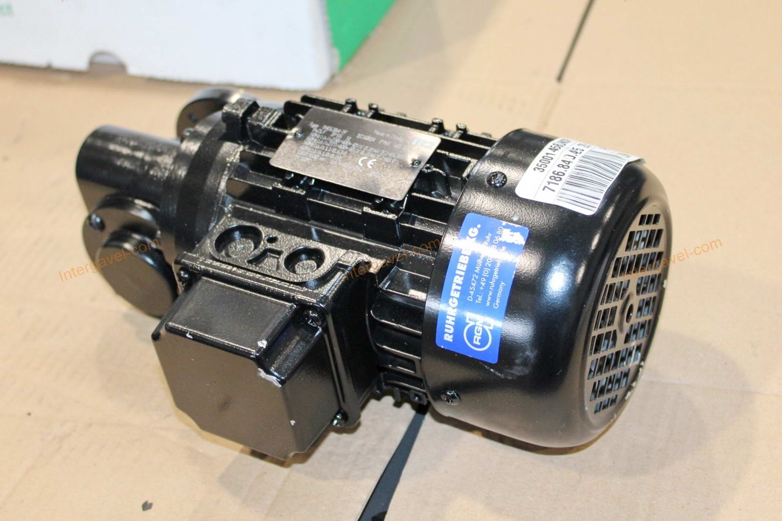 Hajtóműves motor 4