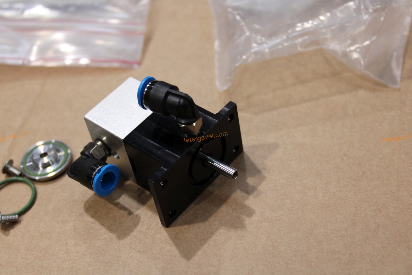 Vegyes alkatrészek 15