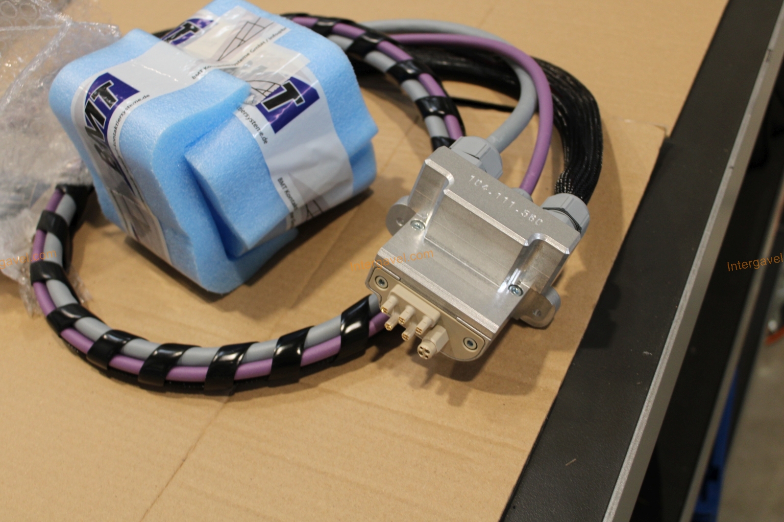 Vegyes alkatrészek - csatlakozó kábelek 23