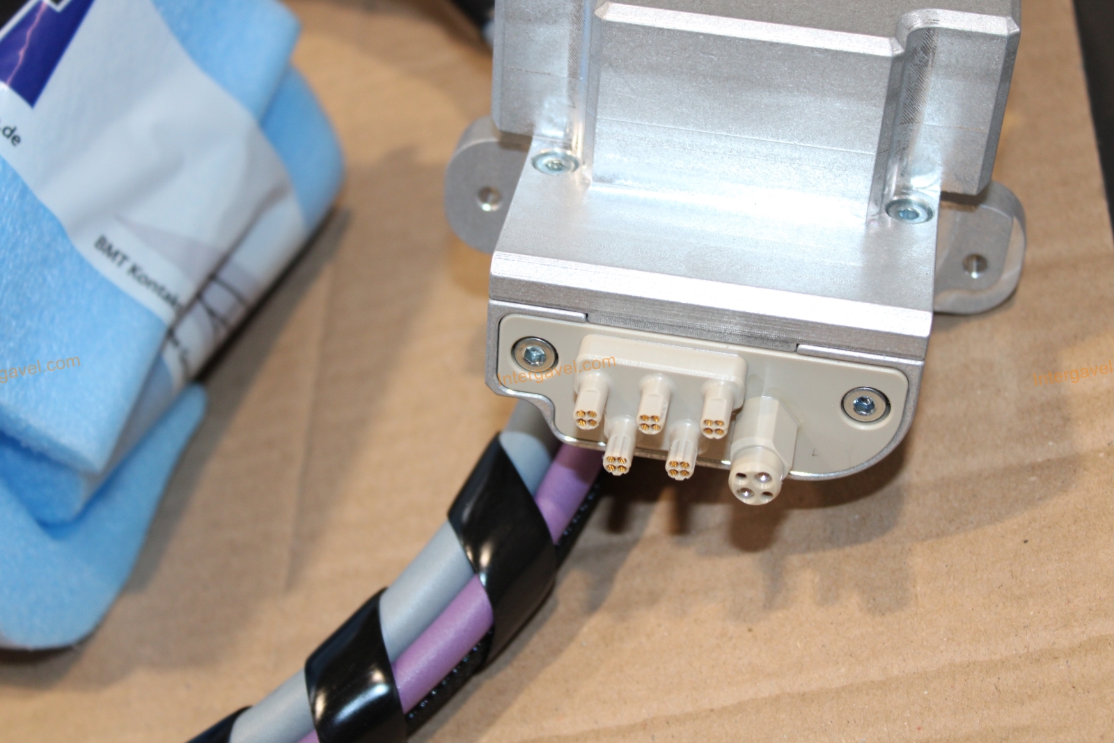 Vegyes alkatrészek - csatlakozó kábelek 24