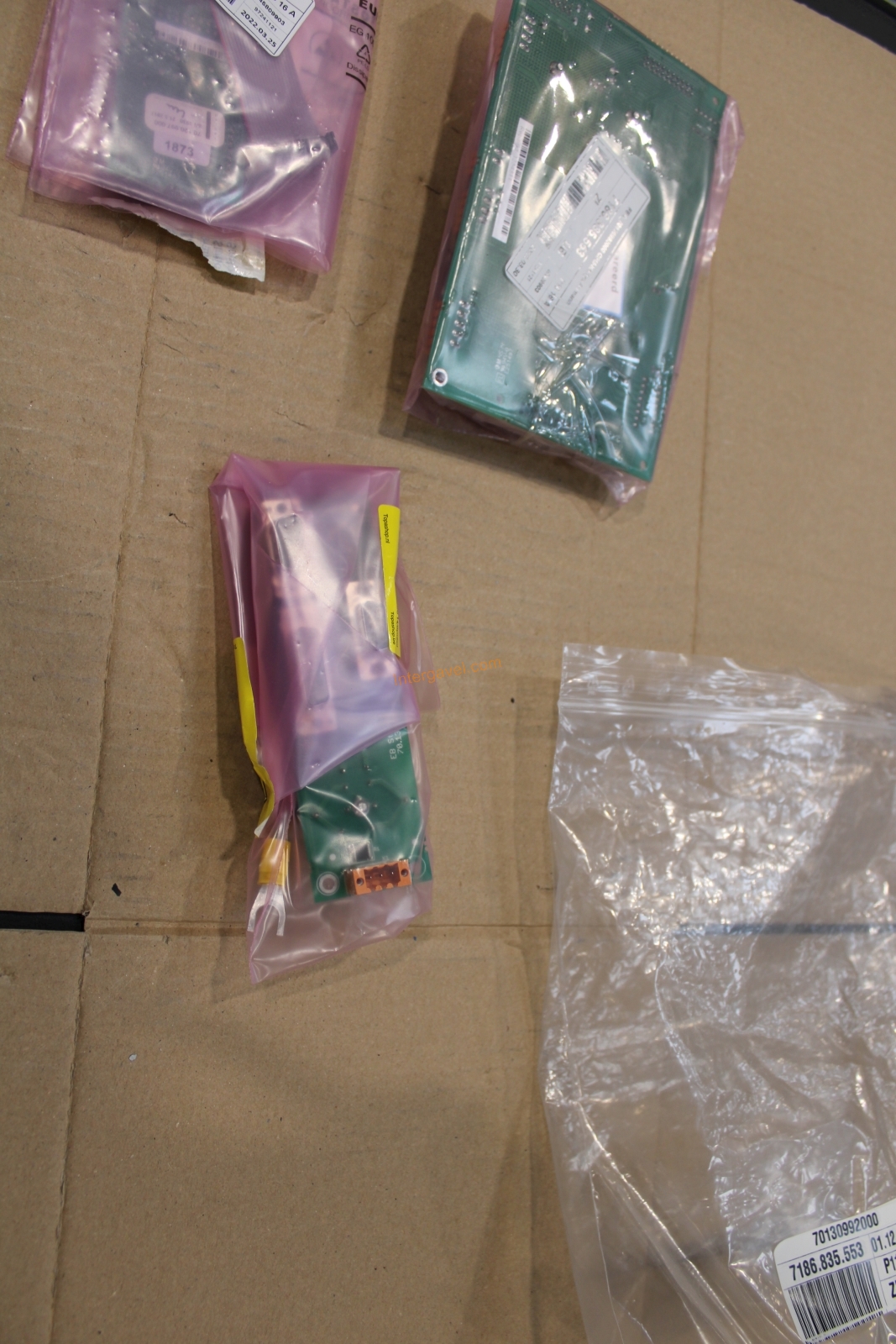 Vegyes alkatrészek 5