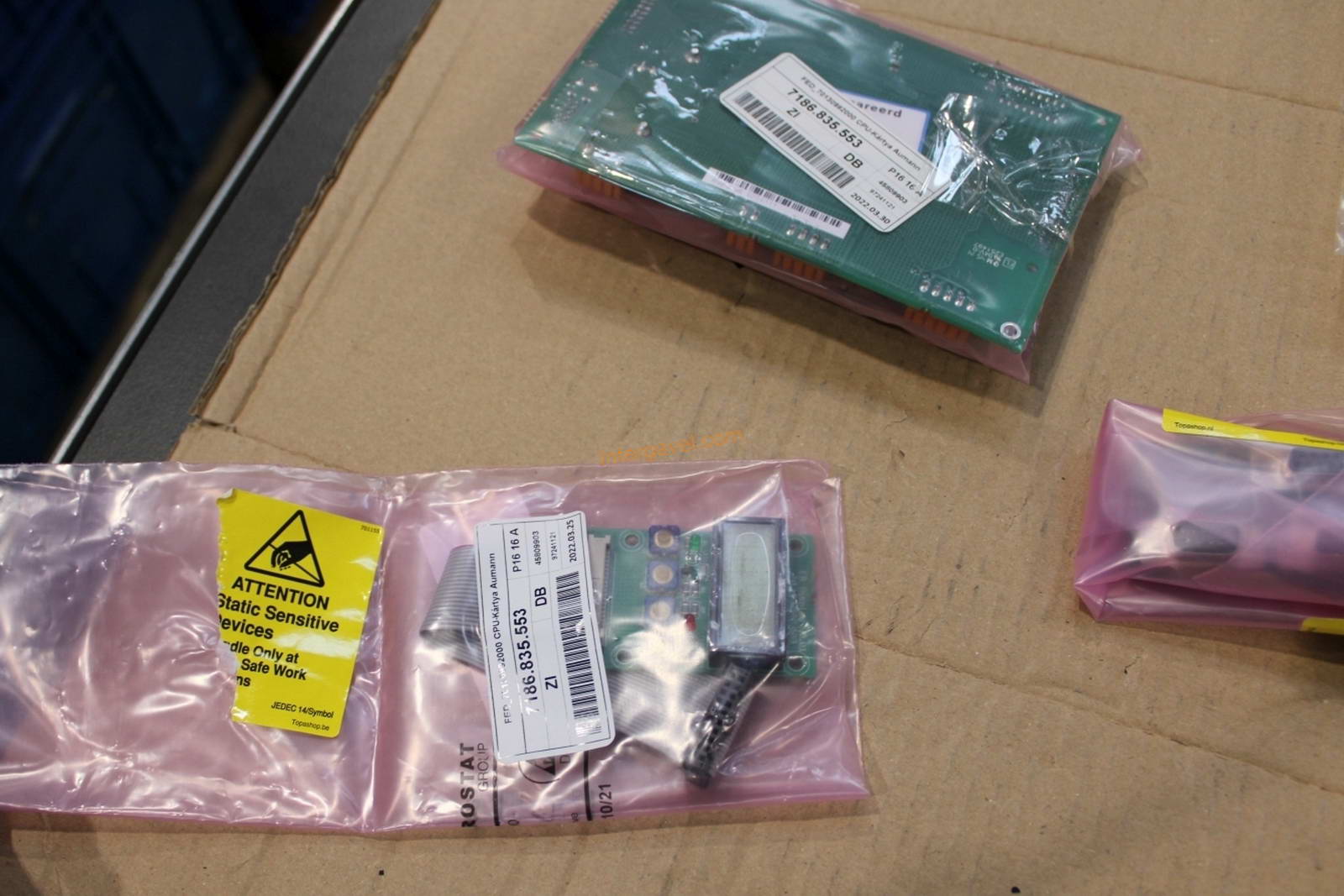 Vegyes alkatrészek 6