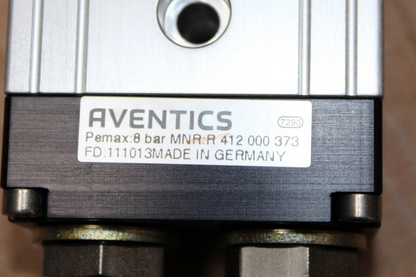 Vegyes alkatrészek - Aventics 6