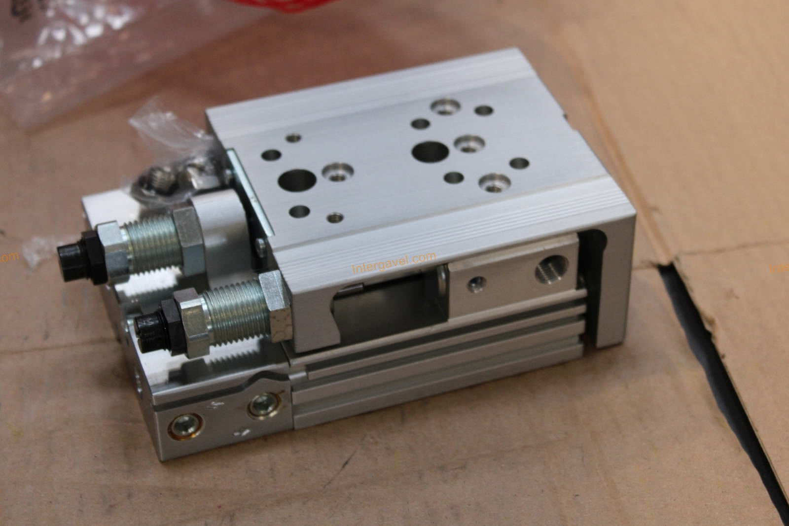 Vegyes alkatrészek - Aventics 12