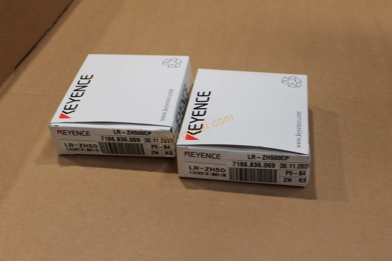 Vegyes alkatrészek - Keyence 72