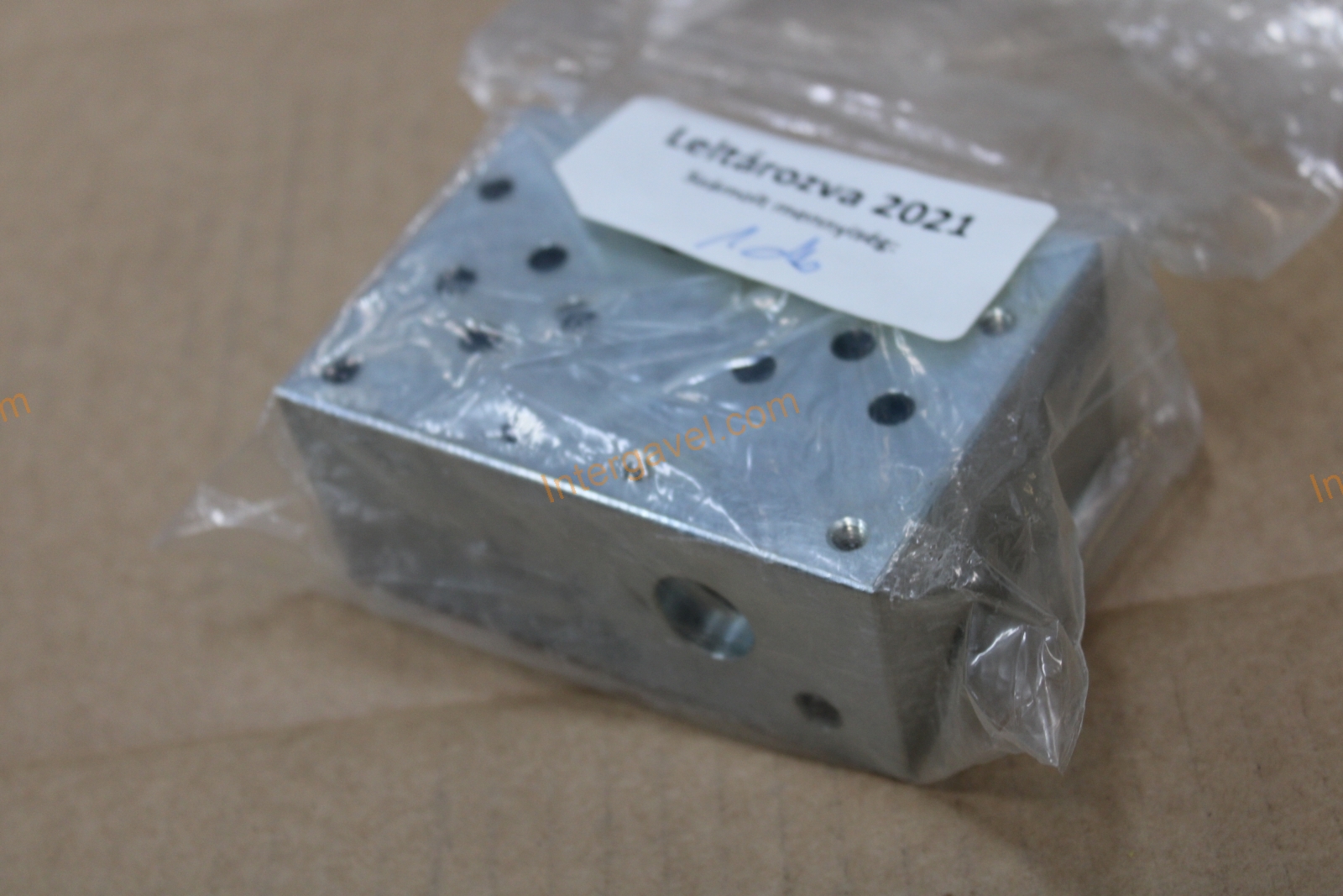 Vegyes alkatrészek 8