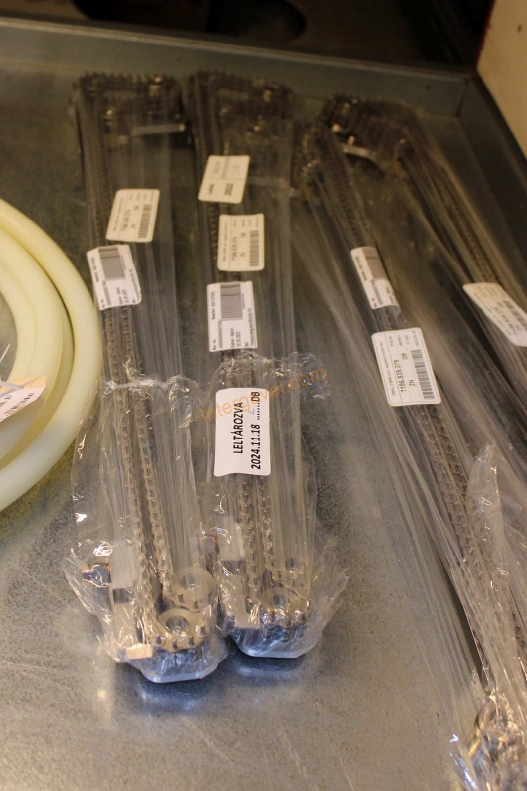 Vegyes alkatrészek 19