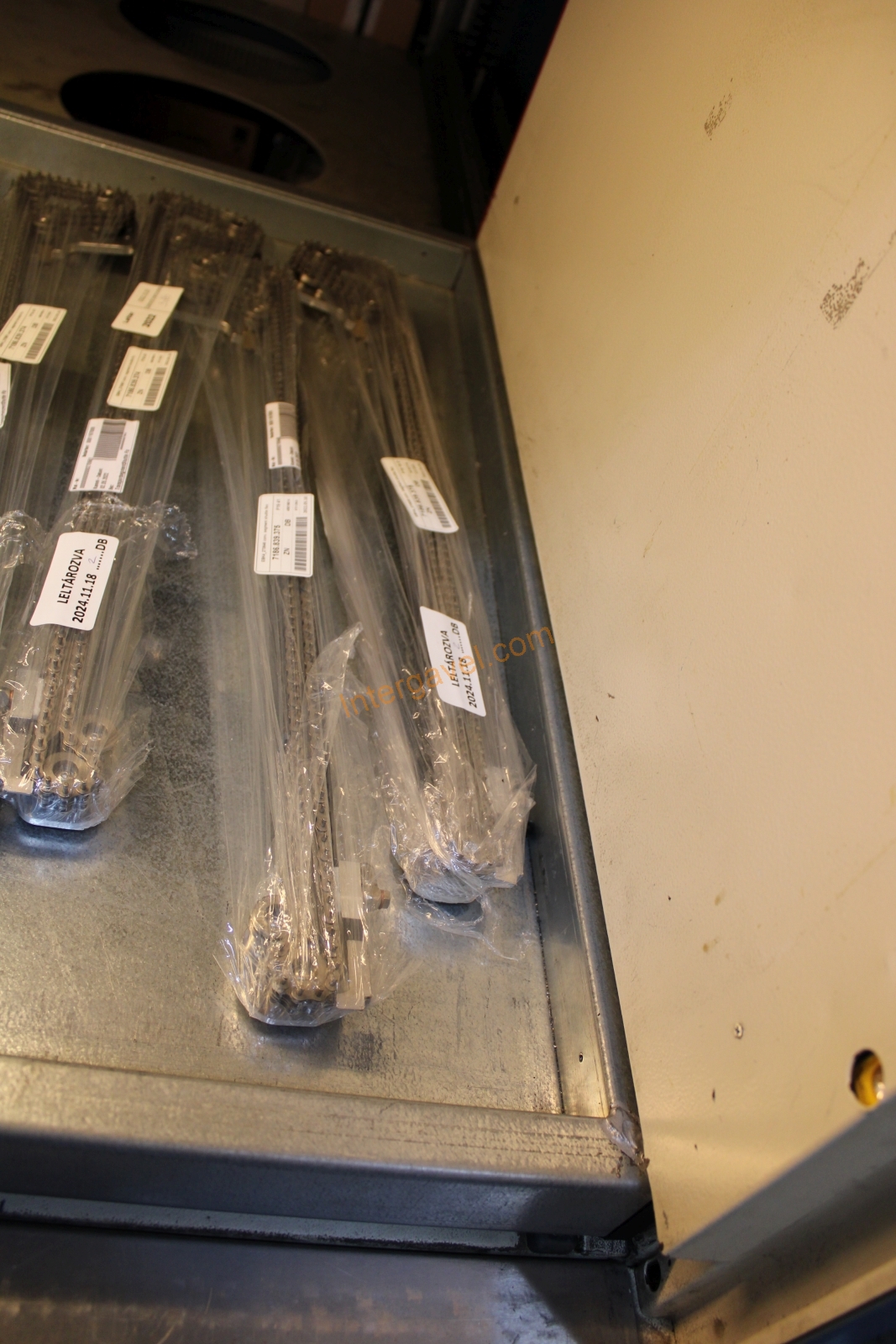 Vegyes alkatrészek 22