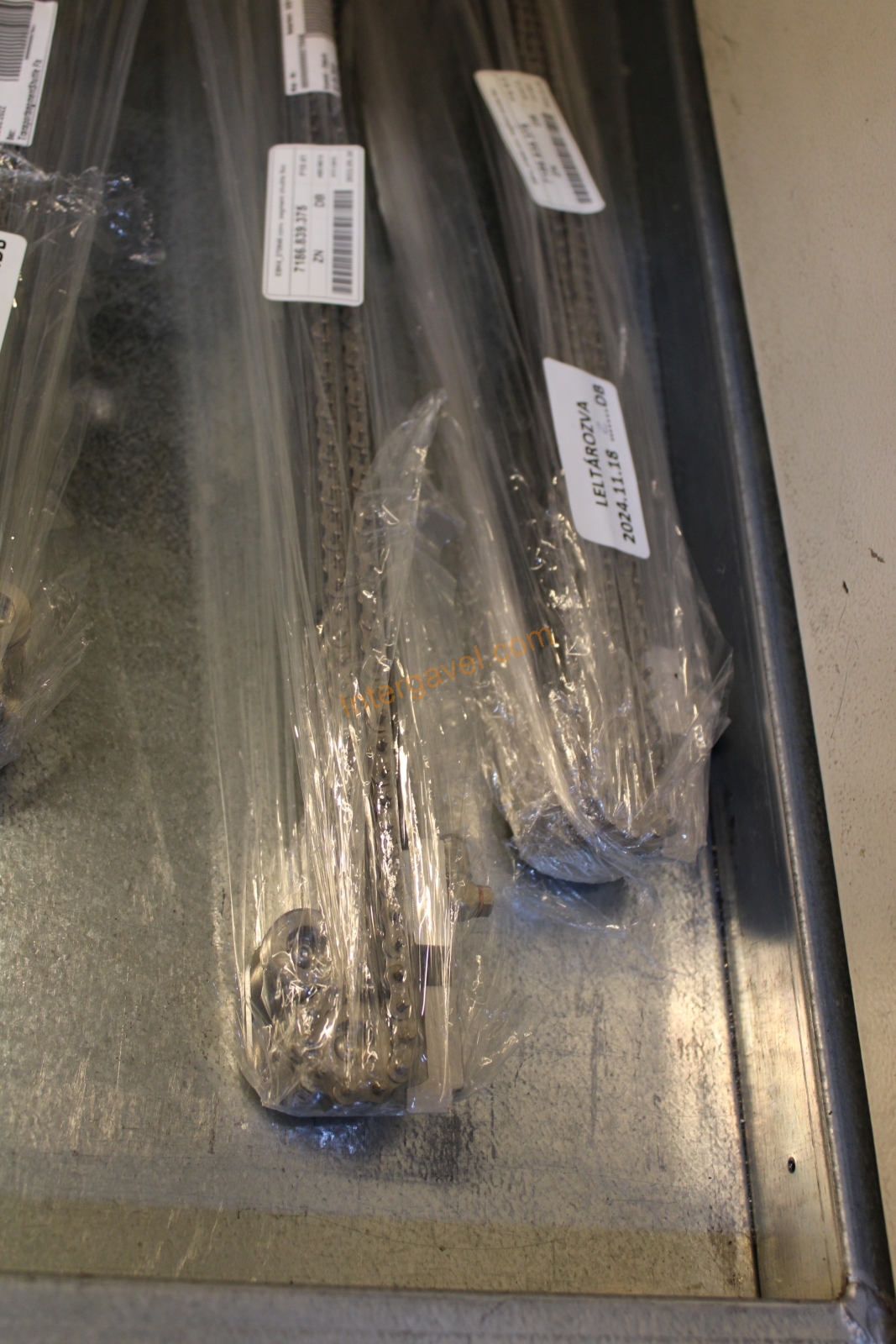 Vegyes alkatrészek 23