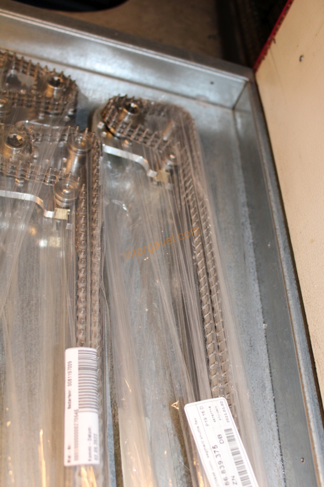 Vegyes alkatrészek 24